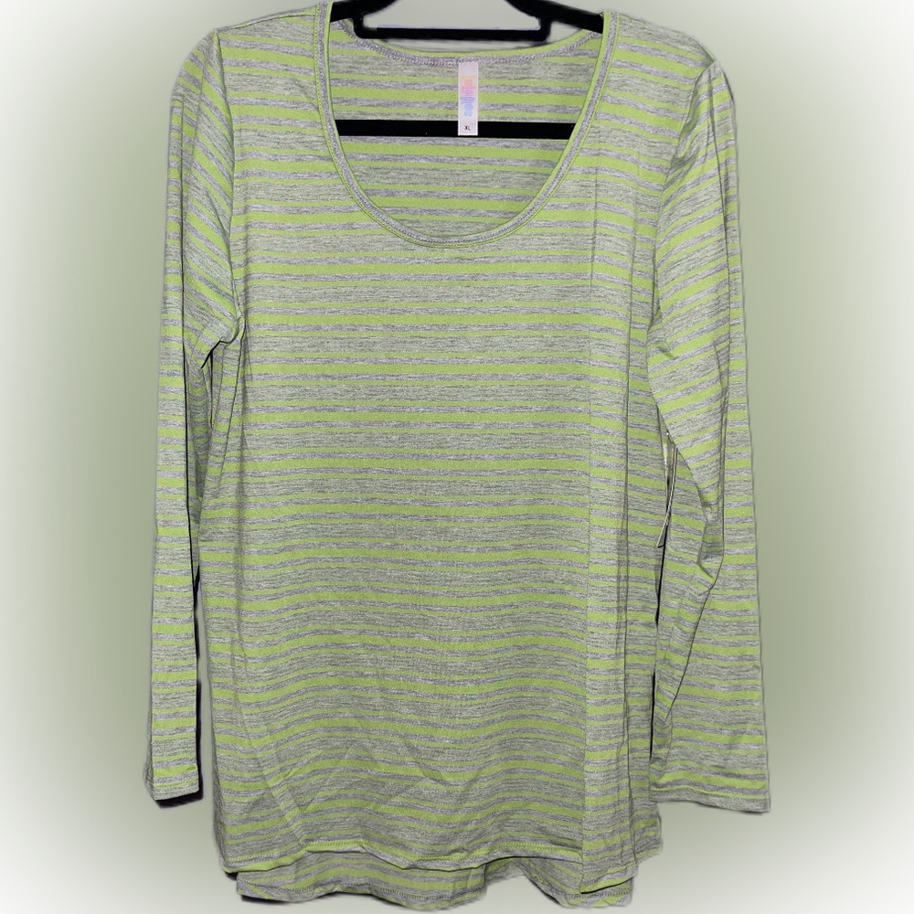 LuLaRoe Lynnae Long Sleeve Top Size XL